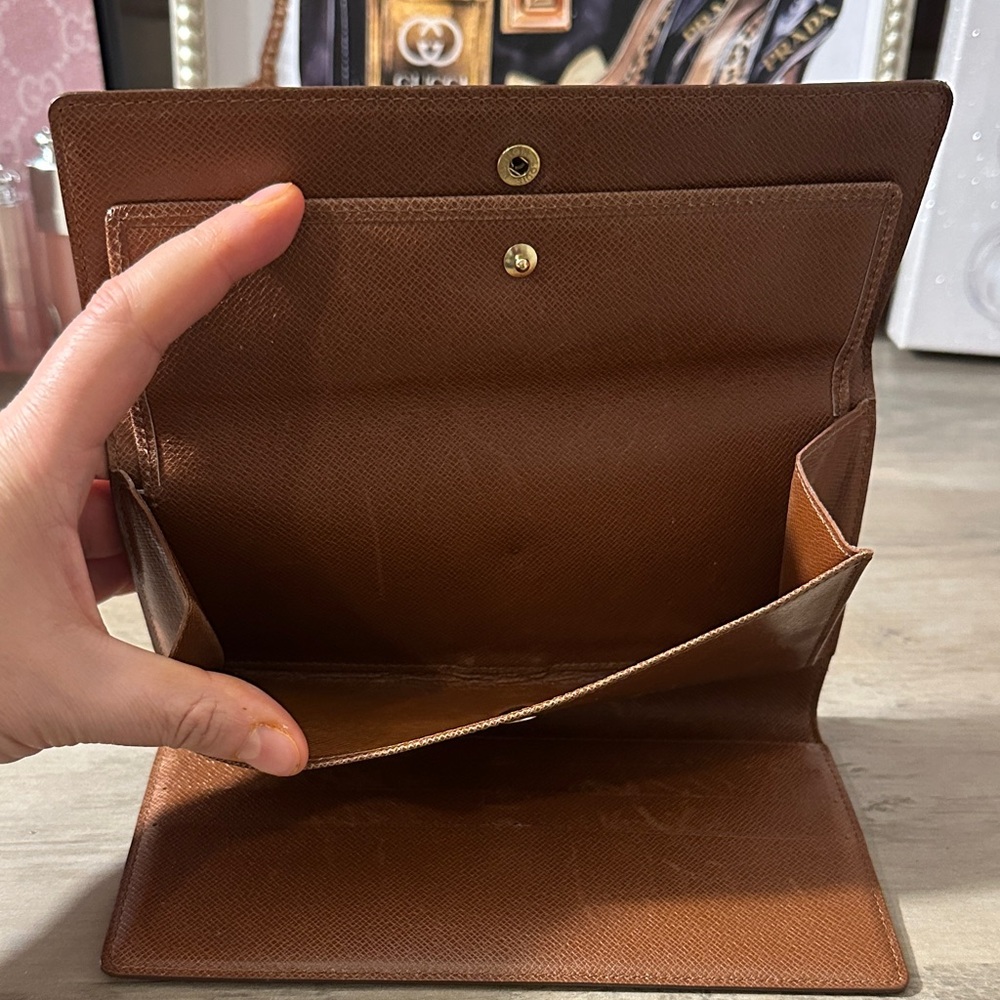 Louis Vuitton Monogram Sarah Wallet with Dust Bag - Picture 7 of 11